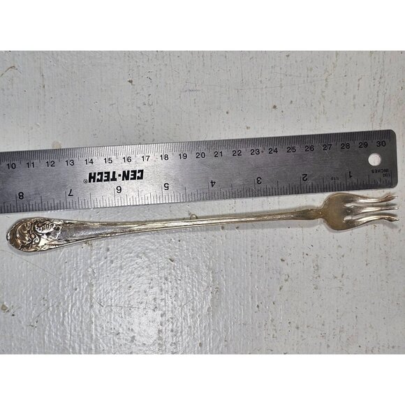 Community Silver Cocktail Fork Silver Plate Flower De Luce - Picture 7 of 7